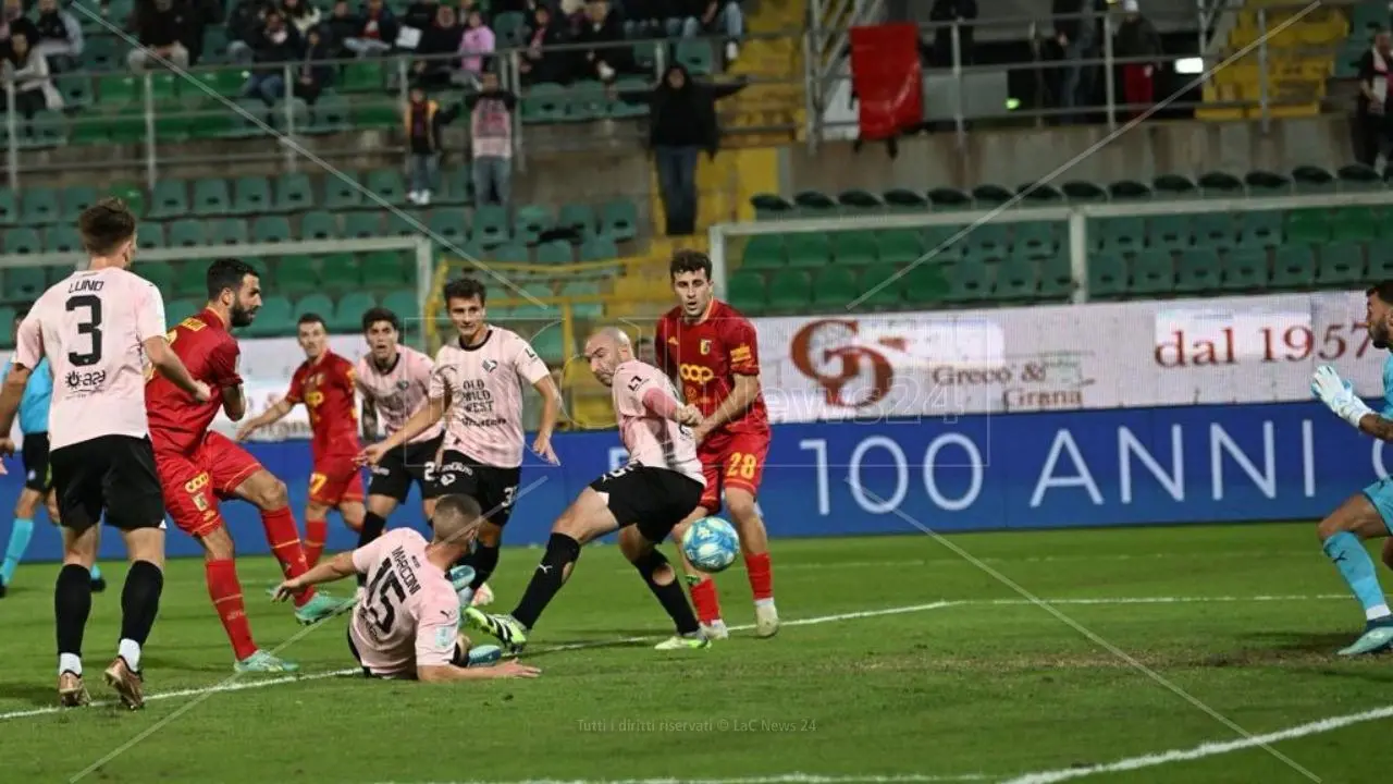 Palermo-Catanzaro: tre punti d’oro per i giallorossi in Sicilia: finale 1-2