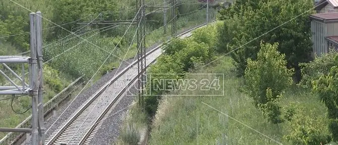 Ferrovie, 500 mln di euro fermi per l’elettrificazione della linea jonica e i ritardi della politica calabrese