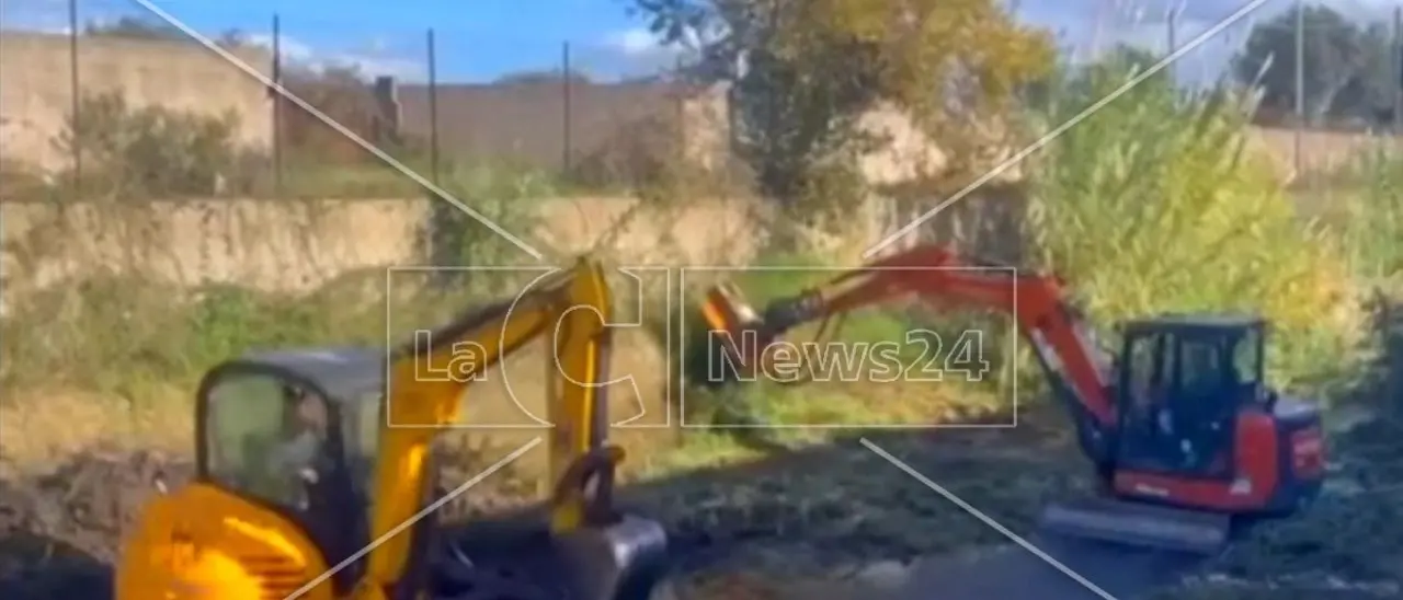 Gioia Tauro, ora il fiume Budello fa meno paura: eseguiti i lavori di pulizia e manutenzione dell’alveo