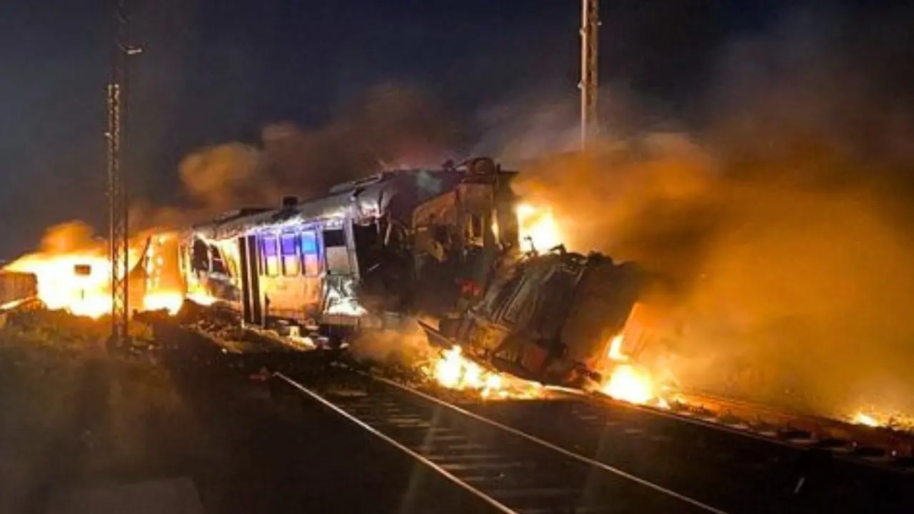 Incidente ferroviario di Thurio, gli esiti dell’autopsia sul conducente del camion: morte istantanea nell’abitacolo