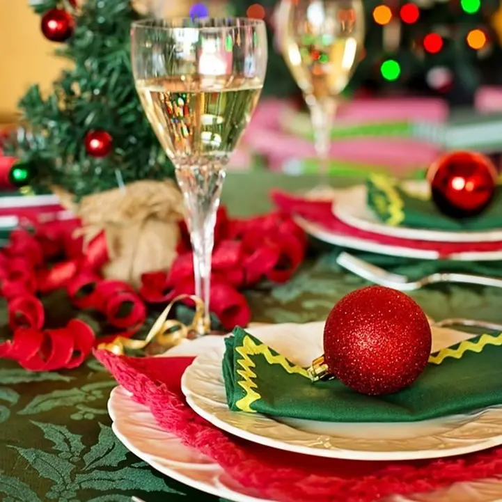 Natale, ma quanto mi costi? Le famiglie italiane spenderanno 22 miliardi di euro, quasi il 13% in più dell’anno scorso