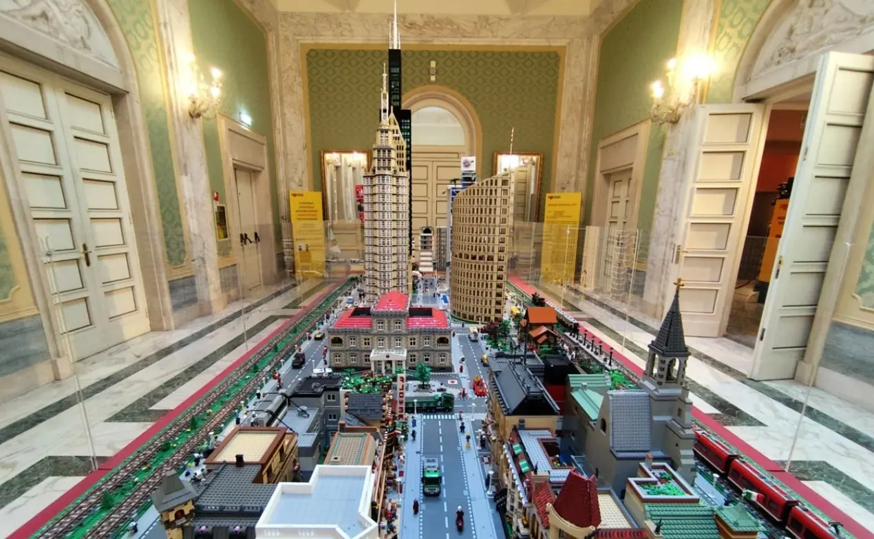 I love Lego, a Reggio Calabria la mostra dedicata ai mattoncini colorati raccoglie consensi: visite in aumento del 600%