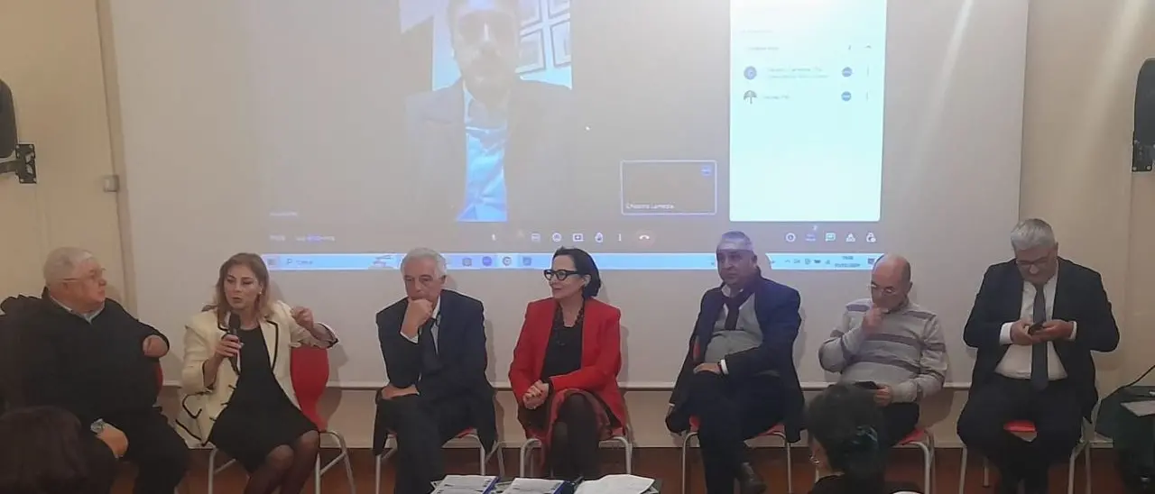 Lamezia, il Pd torna a discutere di sviluppo ma pensa alle scadenze elettorali. E Doris Lo Moro fa un passo avanti