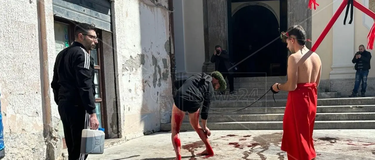 Tornano i vattienti a Nocera: stasera e domani rivive un rito millenario, cruento e identitario