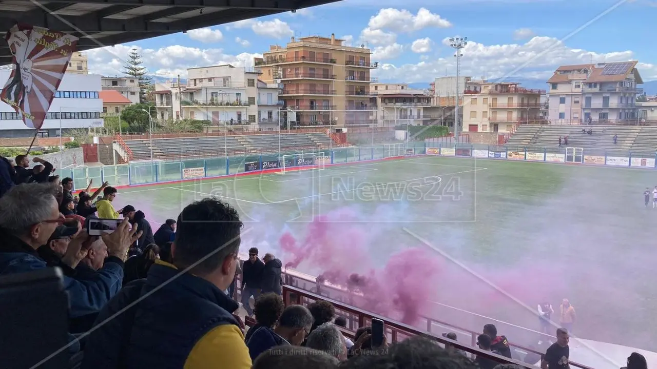 Serie D, la Lfa Reggio Calabria supera 4-1 il Locri dopo l’iniziale vantaggio dei padroni di casa al Macrì