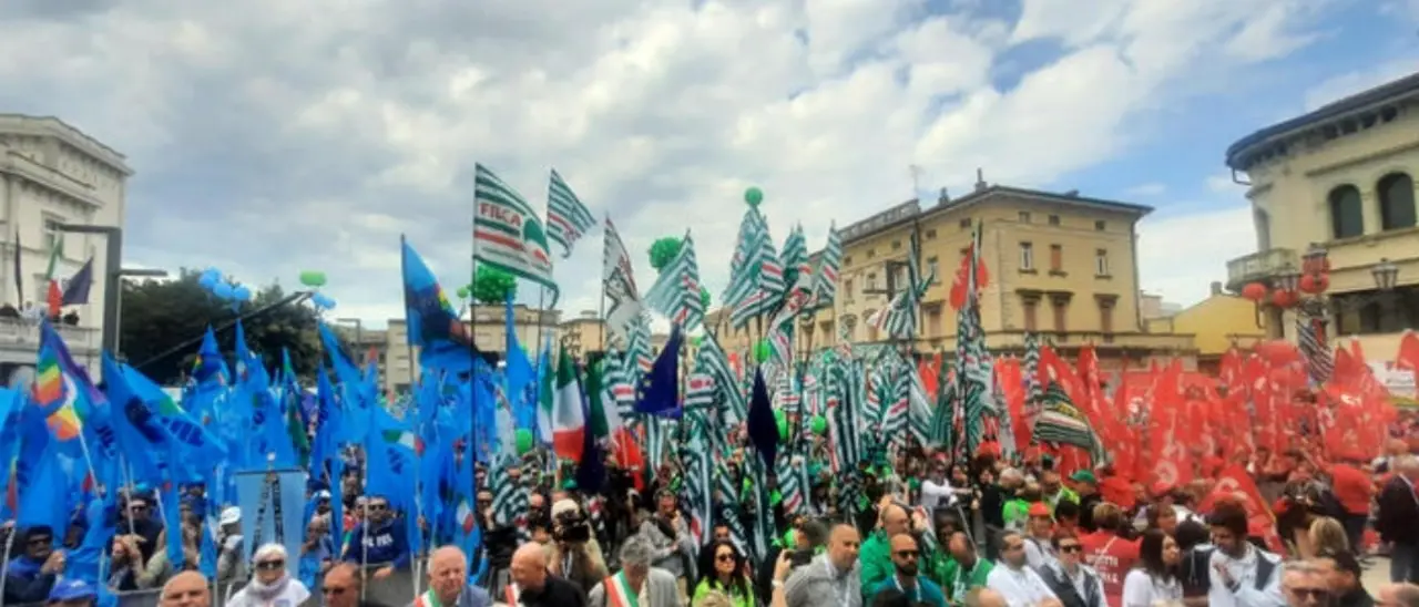 Primo Maggio: i sindacati in piazza a Monfalcone chiedono un’Europa di pace, lavoro e giustizia sociale
