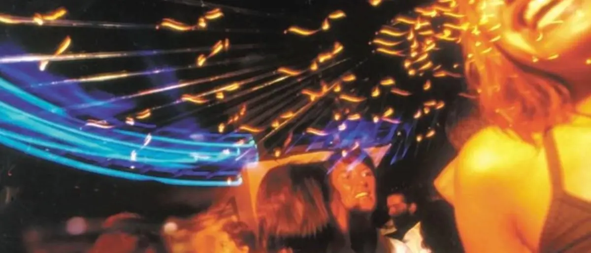 Gizzeria, revocata la licenza a uno stabilimento balneare: per il Comune ha organizzato per anni spettacoli abusivi in un’area protetta