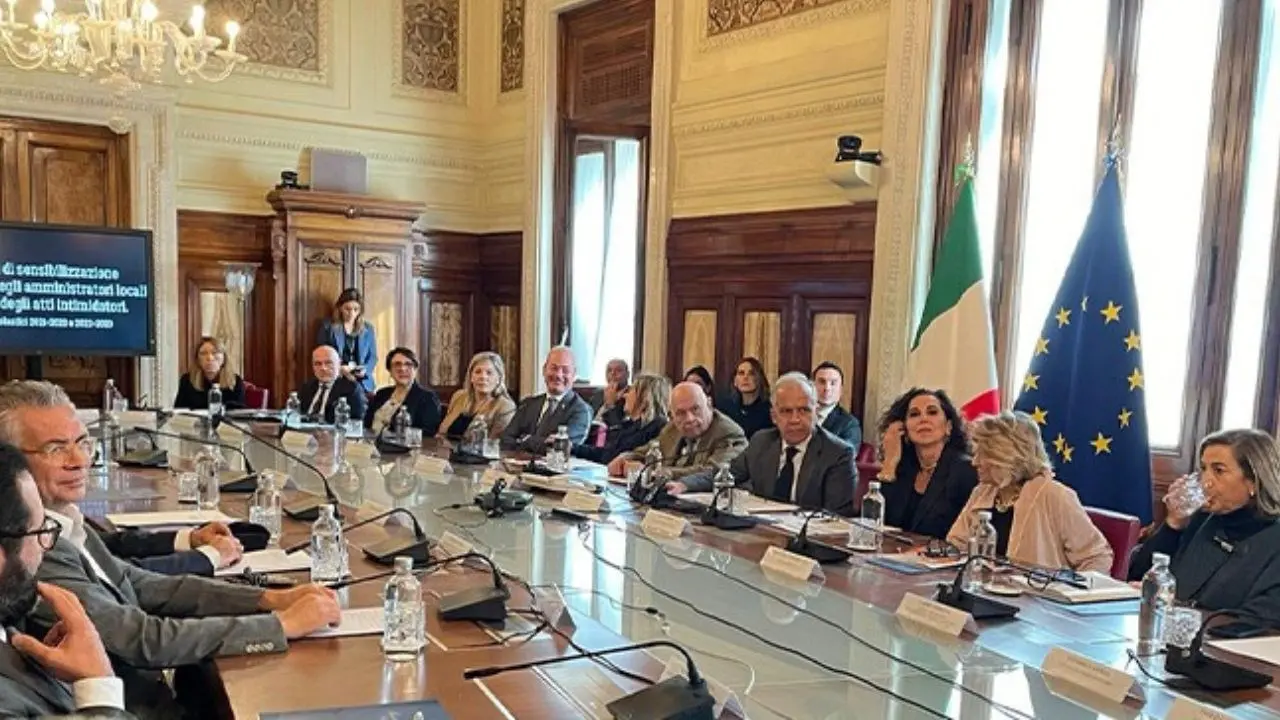 Gli studenti dicono No alle intimidazioni contro gli amministratori locali: 4 scuole calabresi aderiscono al progetto