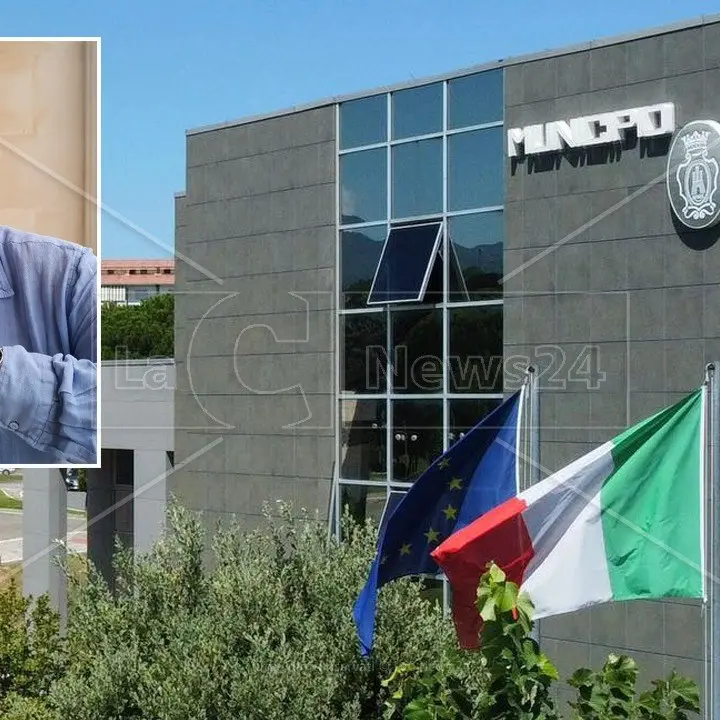 Citta unica di Cosenza, il Comitato anti-fusione: «Deboli le ragioni del prof Sergio. Quanto è costato il suo contributo?»