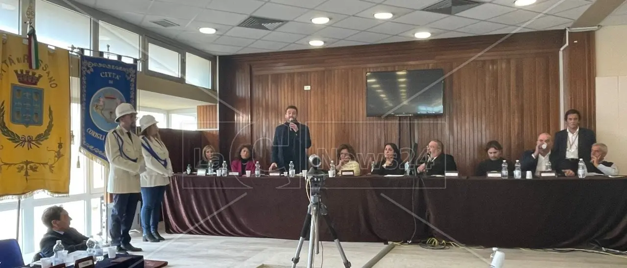 Corigliano Rossano, Stasi boccia l’eolico offshore ma apre a Baker Hughes: «Non sono contrario, ma ci dicano tutto»