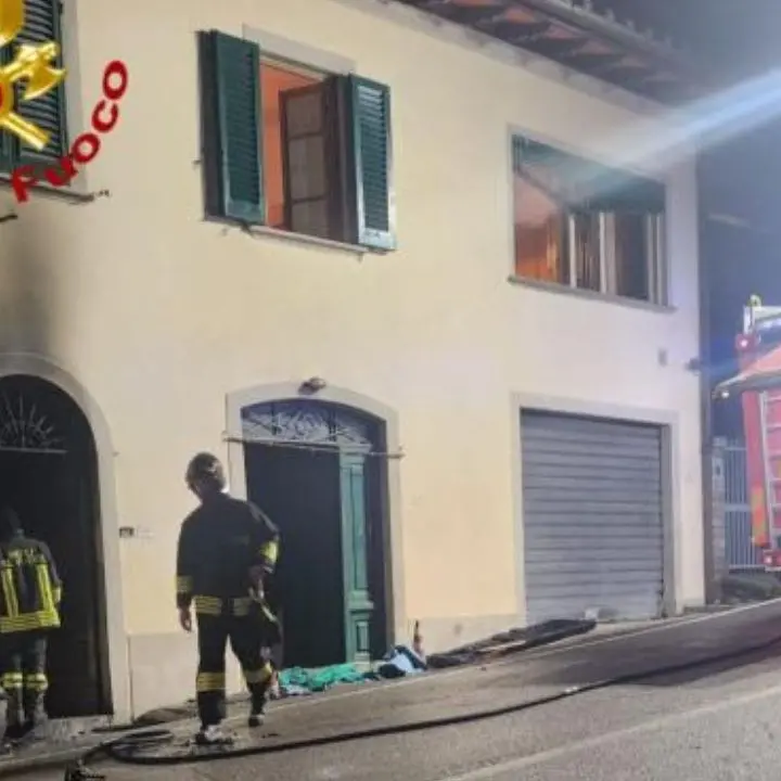 Morirono nell’incendio della loro casa nel Fiorentino, fermato un 45enne calabrese