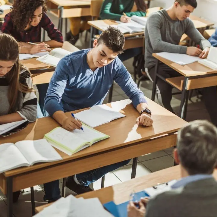 Viaggio formativo a Bruxelles per 50 studenti calabresi: l’iniziativa promossa dalla Regione