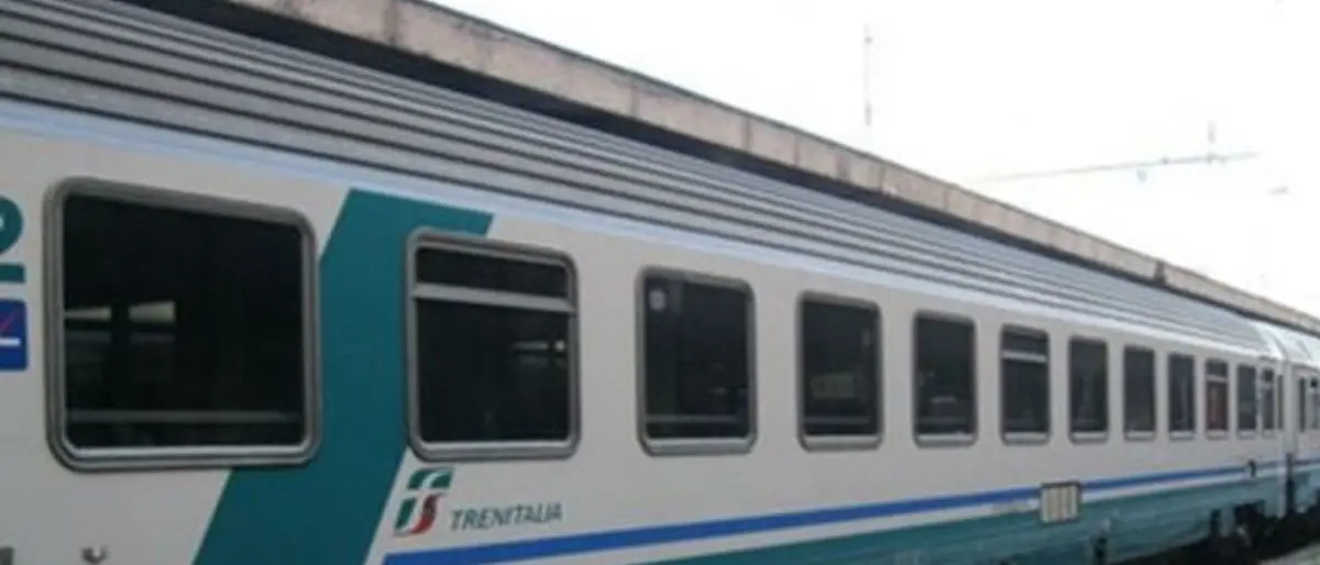 Ferrovia jonica, crescono i disagi per i pendolari. Treni cancellati e ritardi sugli arrivi