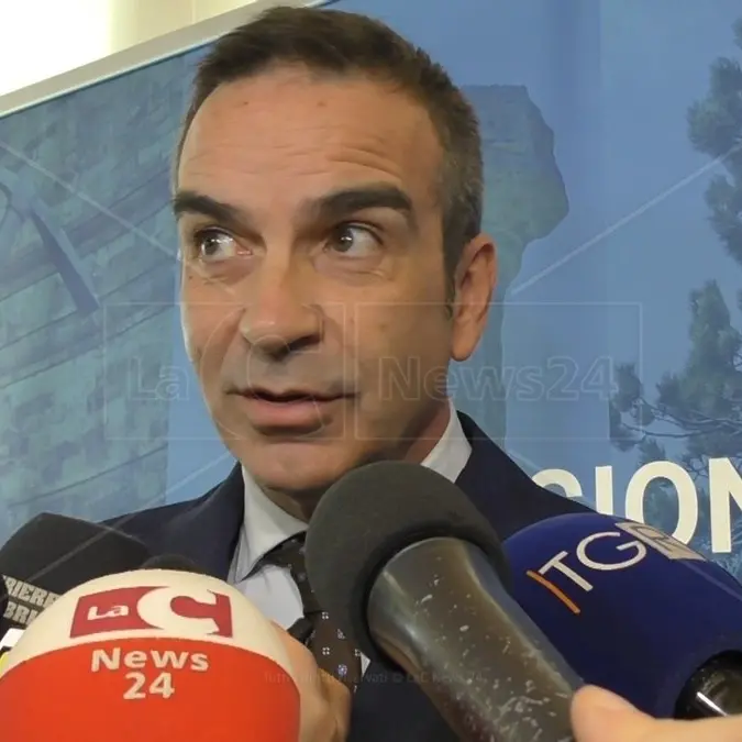 Ponte, parla Occhiuto: «In cambio del Sì della Calabria ci stanno finanziando tutto, ccà nisciuno è fesso»