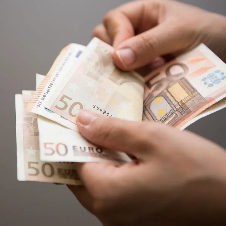 Famiglie calabresi tra le più povere d’Italia, ma i redditi crescono rispetto al periodo pre Covid