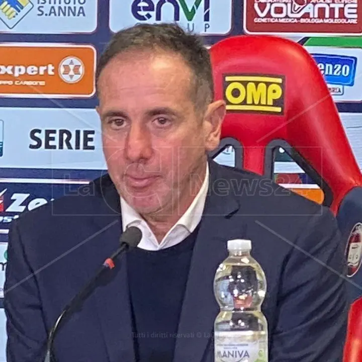 Crotone calcio, Zauli sulla squalifica: «Sono episodi che non possono macchiare un’intera società»
