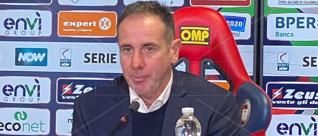 Crotone calcio, Zauli sulla squalifica: «Sono episodi che non possono macchiare un’intera società»