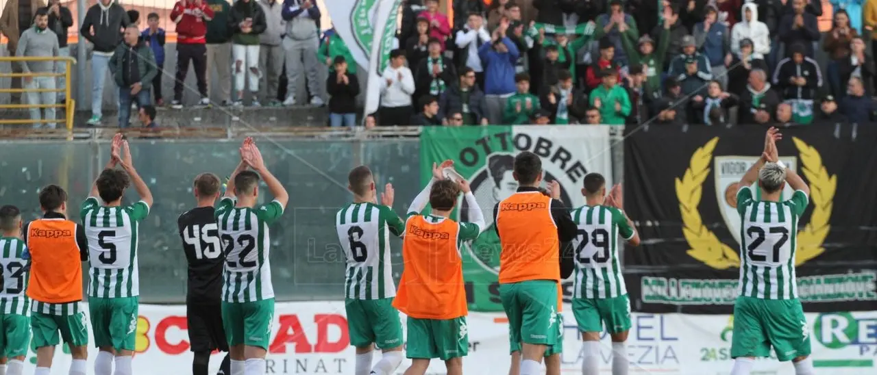 Eccellenza, la Vigor Lamezia ospita il Praiatortora: al via lo scontro diretto della zona play off