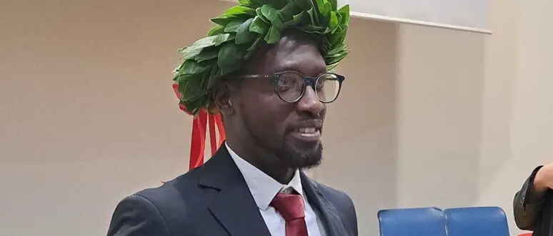 Il sogno di Lwanga diventa realtà: dall’Uganda alla laurea in Medicina a Catanzaro grazie all’aiuto di un missionario comboniano
