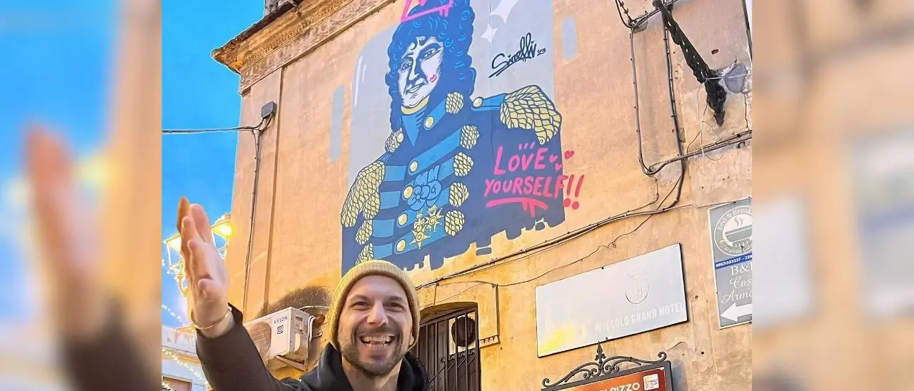 Gioacchino Murat diventa un murales, a Pizzo l’opera dell’artista calabrese Massimo Sirelli
