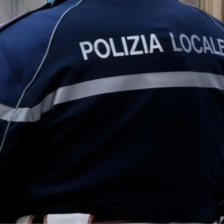 Scilla, aggredito con calci e spintoni un vigile urbano: denunciato il responsabile