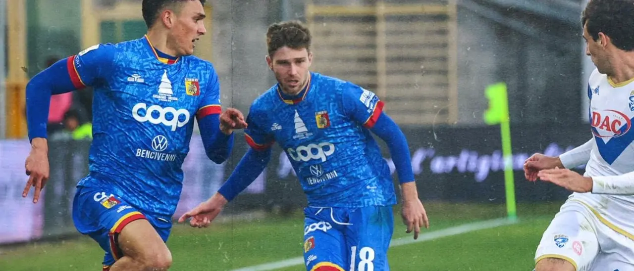 Catanzaro-Brescia, secondo tempo disastroso per i giallorossi e le Rondinelle vincono in rimonta 3 a 2