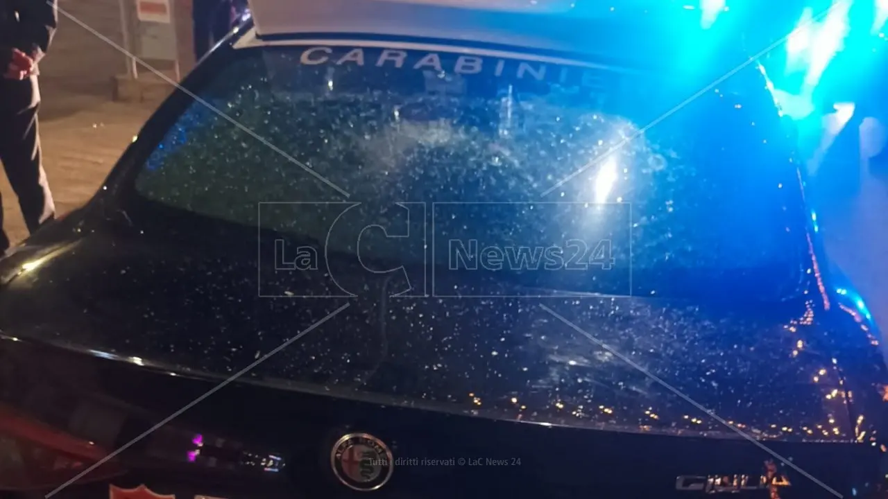 Corigliano Rossano, rissa nel quartiere marinaro di Schiavonea: aggrediti anche i carabinieri