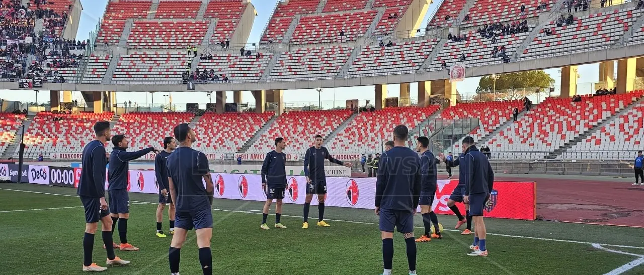 Il Cosenza deve ancora fare i conti con le squalifiche: due centrocampisti salteranno il match contro il Como