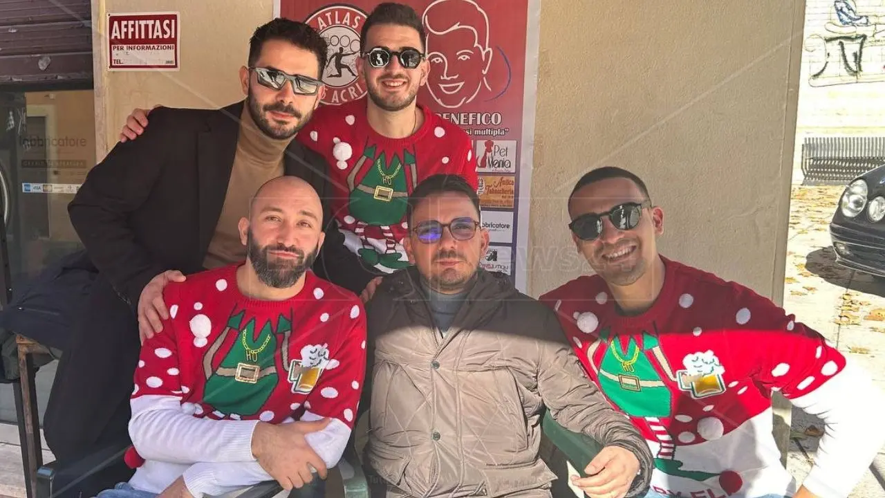 Vigilia di Natale nel segno della solidarietà ad Acri: raccolta fondi in piazza per Pierpaolo, 39enne affetto da sclerosi multipla