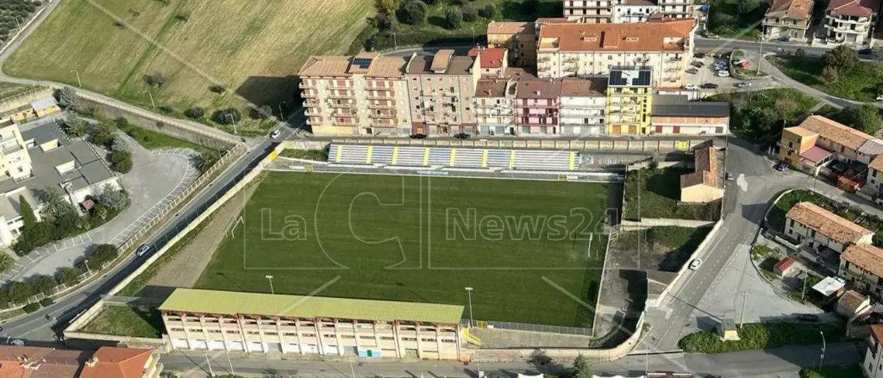 Promozione A, cinque vittorie consecutive avvicinano il Cassano Sybaris alla zona play-off