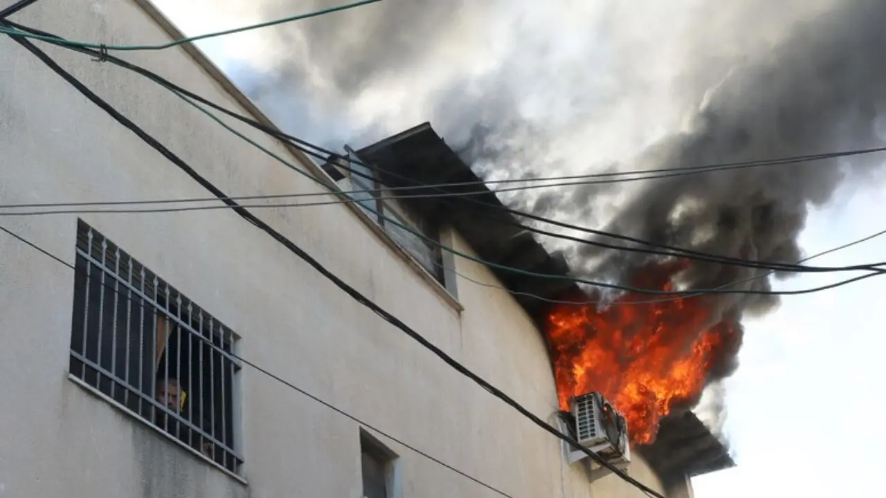 Medio Oriente, attacco israeliano a un campo profughi in Cisgiordania: almeno 6 morti e diversi feriti