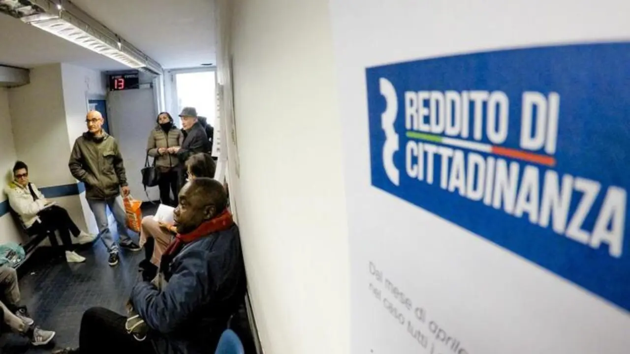 Truffa sul Reddito di cittadinanza a Cosenza, le precisazioni del Caf: «Le domande finite sotto inchiesta trasmesse usando canali “alternativi”»