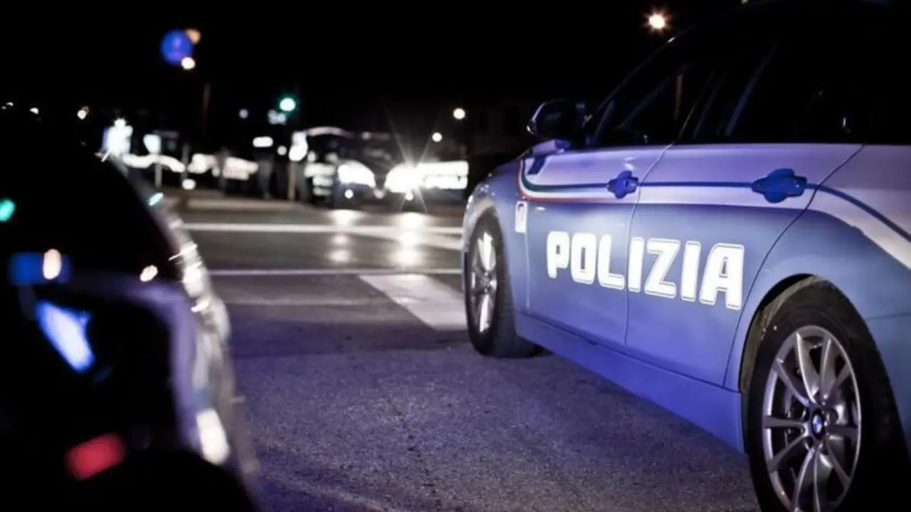 Due rapine nel pomeriggio tra Cosenza e Rende: indaga la polizia