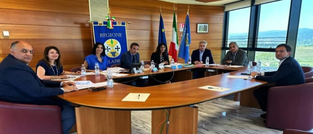 Dal piano di cybersecurity alla ricognizione dei beni archeologici marini: disco verde dalla giunta