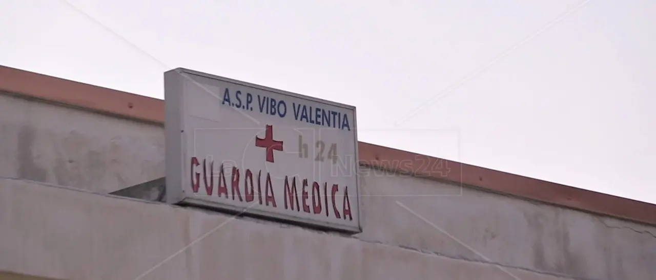 Vibo, in servizio di guardia medica col papà come “bodyguard”. Il commissario Asp: «I medici hanno paura»