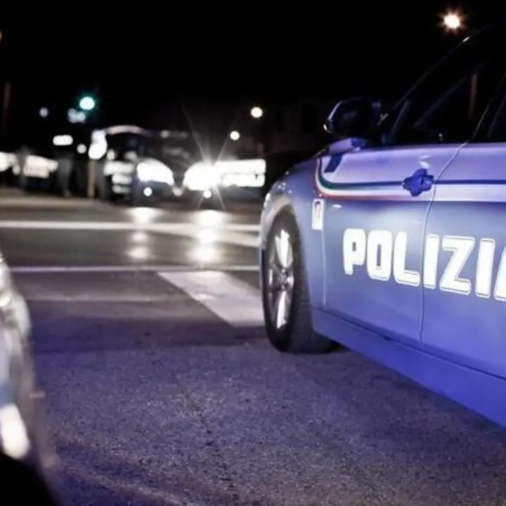 Vibo Valentia, violenta lite a colpi di crick in pieno centro: due i feriti
