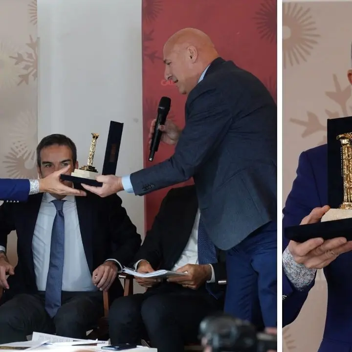 Il benvenuto di Crotone ad Amadeus con la consegna della Colonna d’Oro realizzata da Affidato