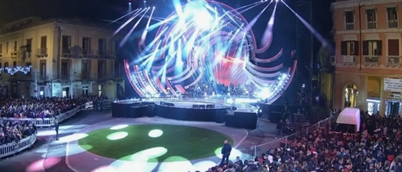 In 6 milioni davanti alla tv per il Capodanno Rai di Crotone, a mezzanotte share al 61%. Occhiuto: «Evento straordinario»