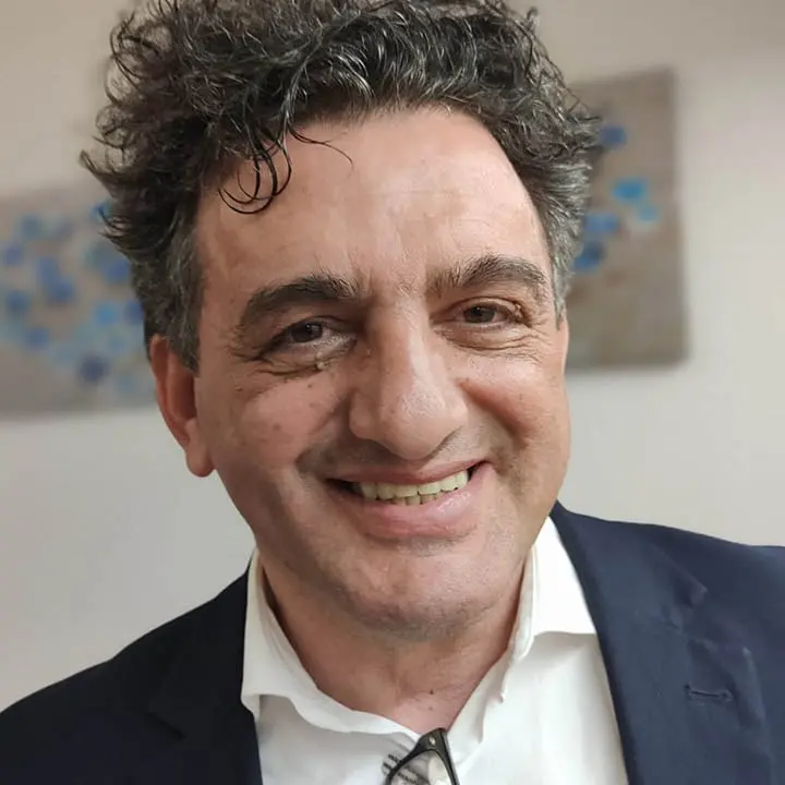 La Calabria dei paradossi, l’economista Aiello: «Dovremmo essere molto ricchi. E invece abbiamo il Pil più basso del Sud»