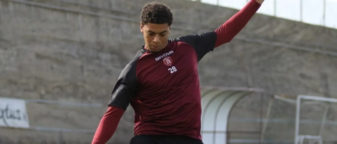 Lfa Reggio Calabria, gli amaranto salutano (anche) il centrocampista Kevin Bright