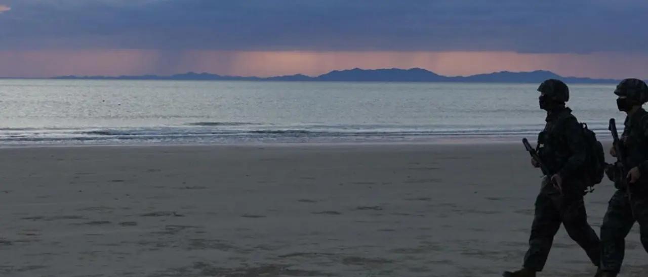 La Corea del Nord spara colpi di artiglieria, il Sud ordina l’evacuazione di alcune isole