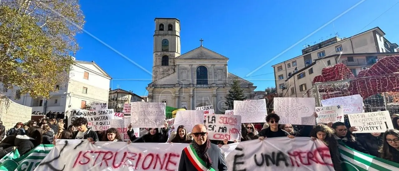 Dimensionamento scolastico, il sindaco di Acri Capalbo soddisfatto a metà: «Un solo anno di deroga al Piano non è sufficiente»