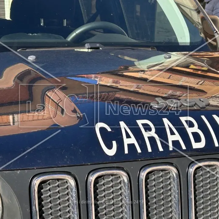 Locri, scompare da casa e minaccia il suicidio: lo salvano i carabinieri