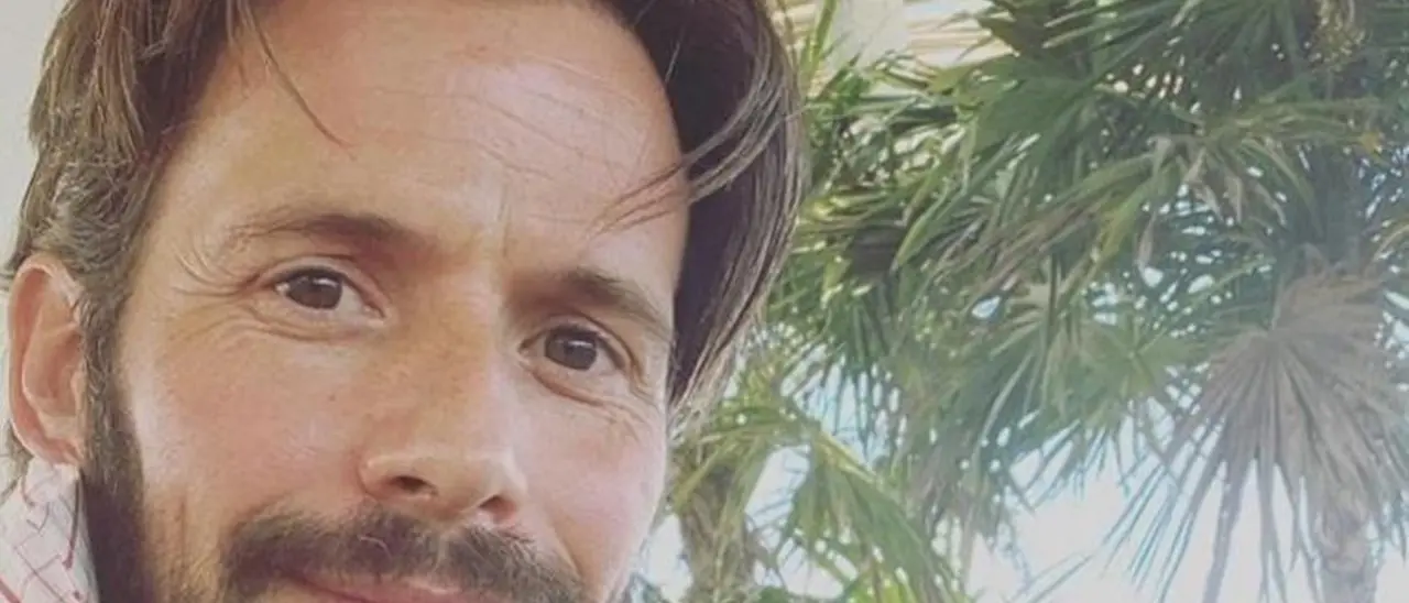 L’attore Christian Oliver morto in un incidente aereo con le due figlie di 10 e 12 anni