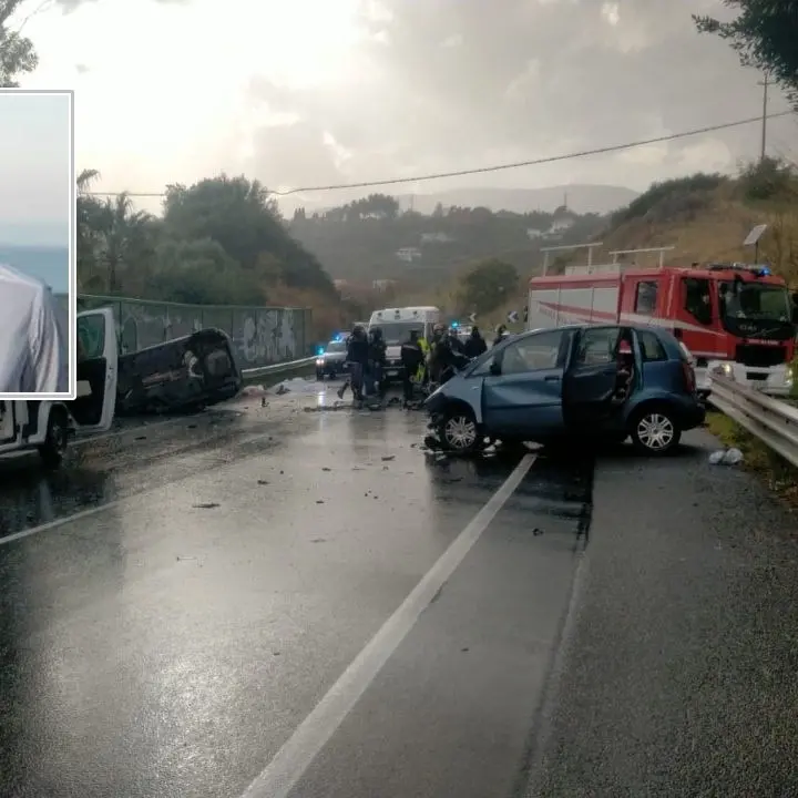 Strage di giovani nell’incidente sulla 106, il sindaco di Montauro: «Maledetta strada, sono scioccato»