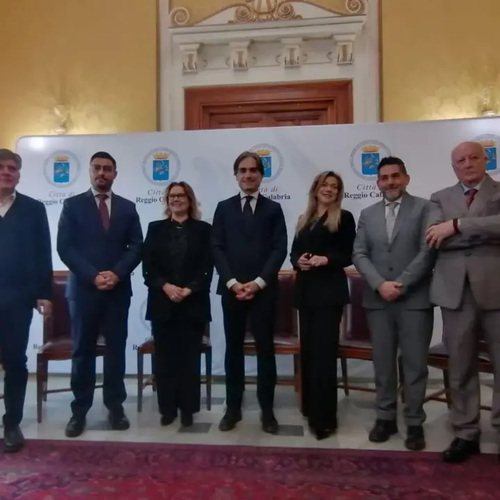 La nuova giunta di Falcomatà mette la maggioranza contro il sindaco. Fi prova ad approfittarne per riportare Reggio alle urne