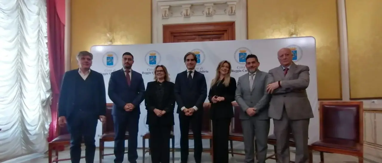 La nuova giunta di Falcomatà mette la maggioranza contro il sindaco. Fi prova ad approfittarne per riportare Reggio alle urne