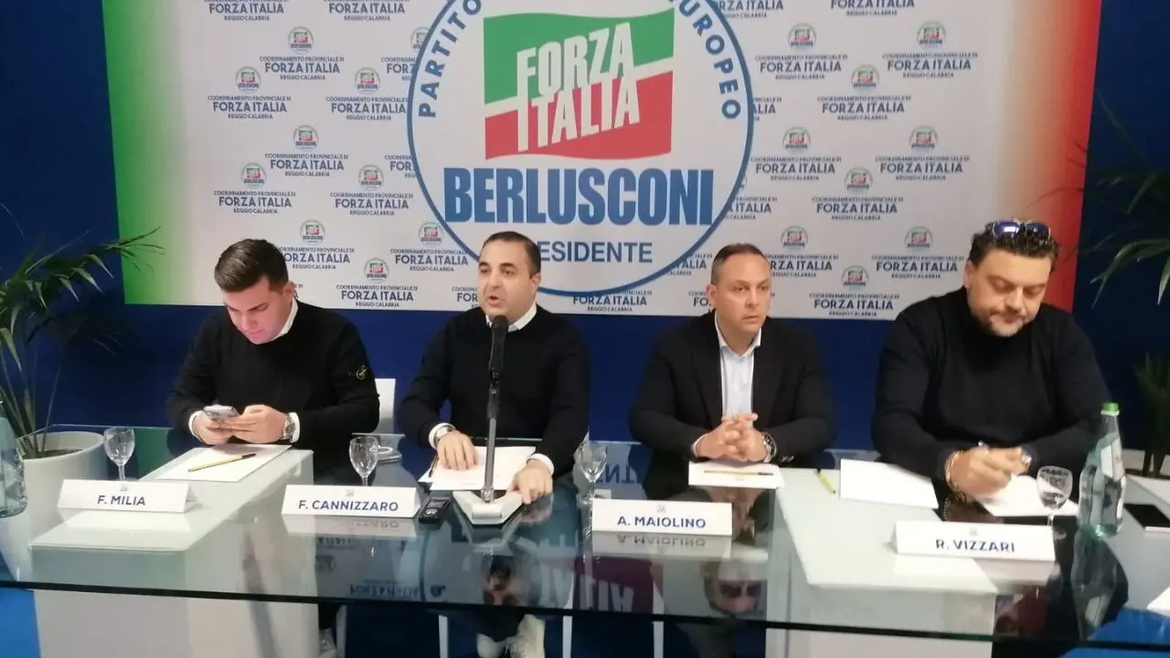 Reggio Calabria, Forza Italia tenta la spallata a Falcomatà: «Città ostaggio di una giunta da film horror»