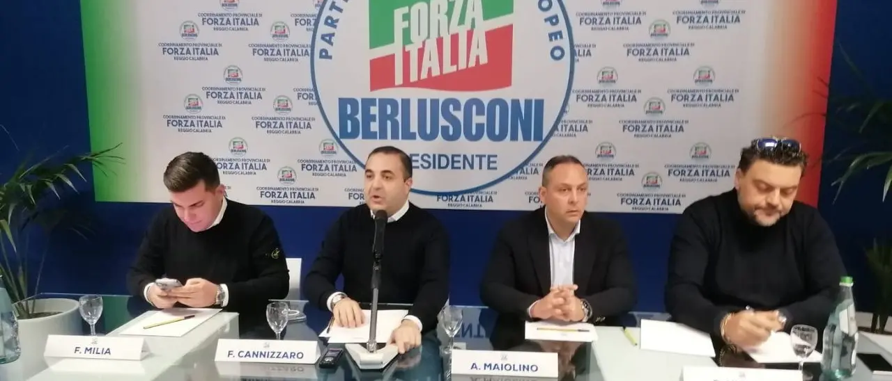 Reggio Calabria, Forza Italia tenta la spallata a Falcomatà: «Città ostaggio di una giunta da film horror»