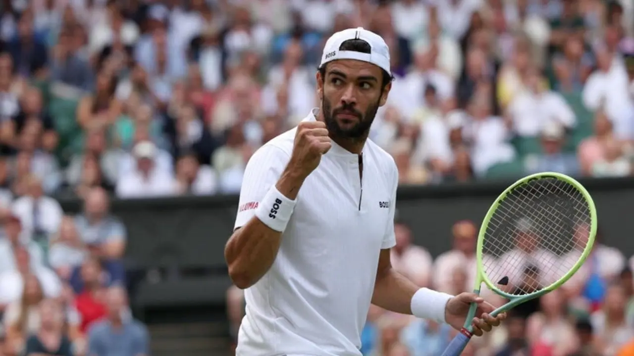 Tennis, Berrettini si allena con Tsitsipas: obiettivo Australian Open